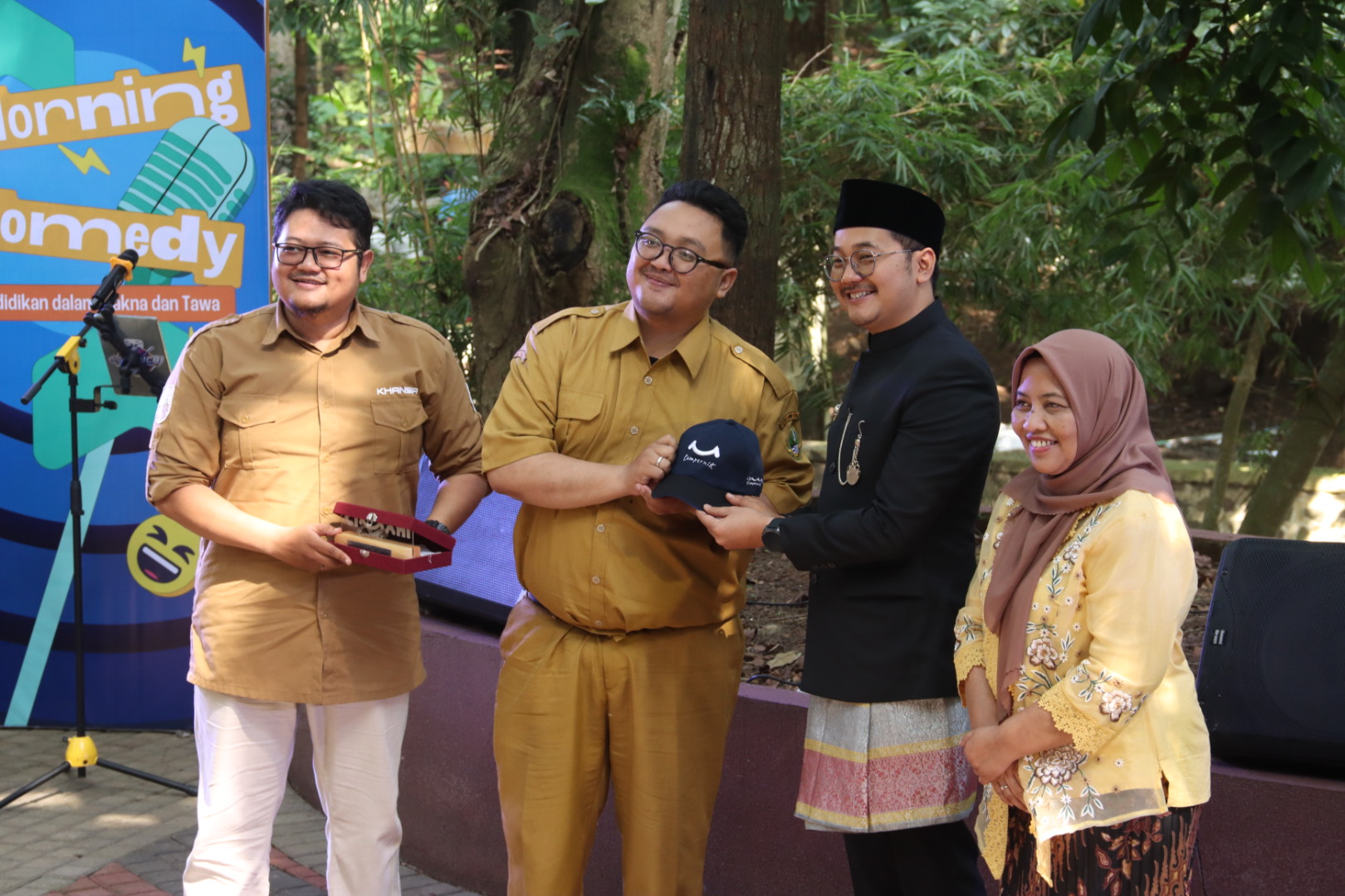 pemkot-cimahi-hadirkan-“morning-comedy”-dalam-peringatan-hari-pendidikan-nasional-2026