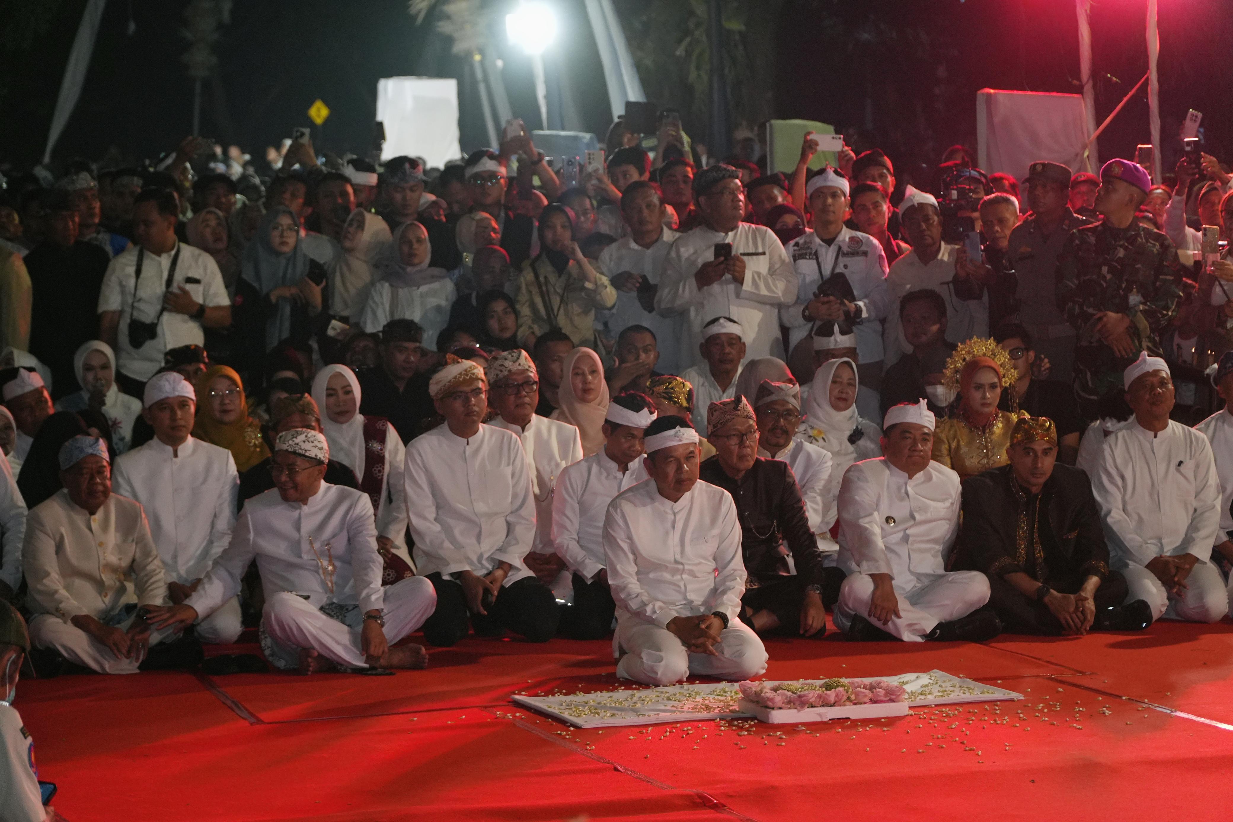 kota-cimahi-turut-semarakkan-kirab-budaya-milangkala-tatar-sunda-2026