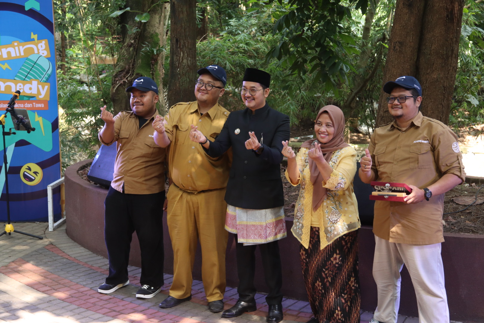 pemkot-cimahi-hadirkan-“morning-comedy”-dalam-peringatan-hari-pendidikan-nasional-2026