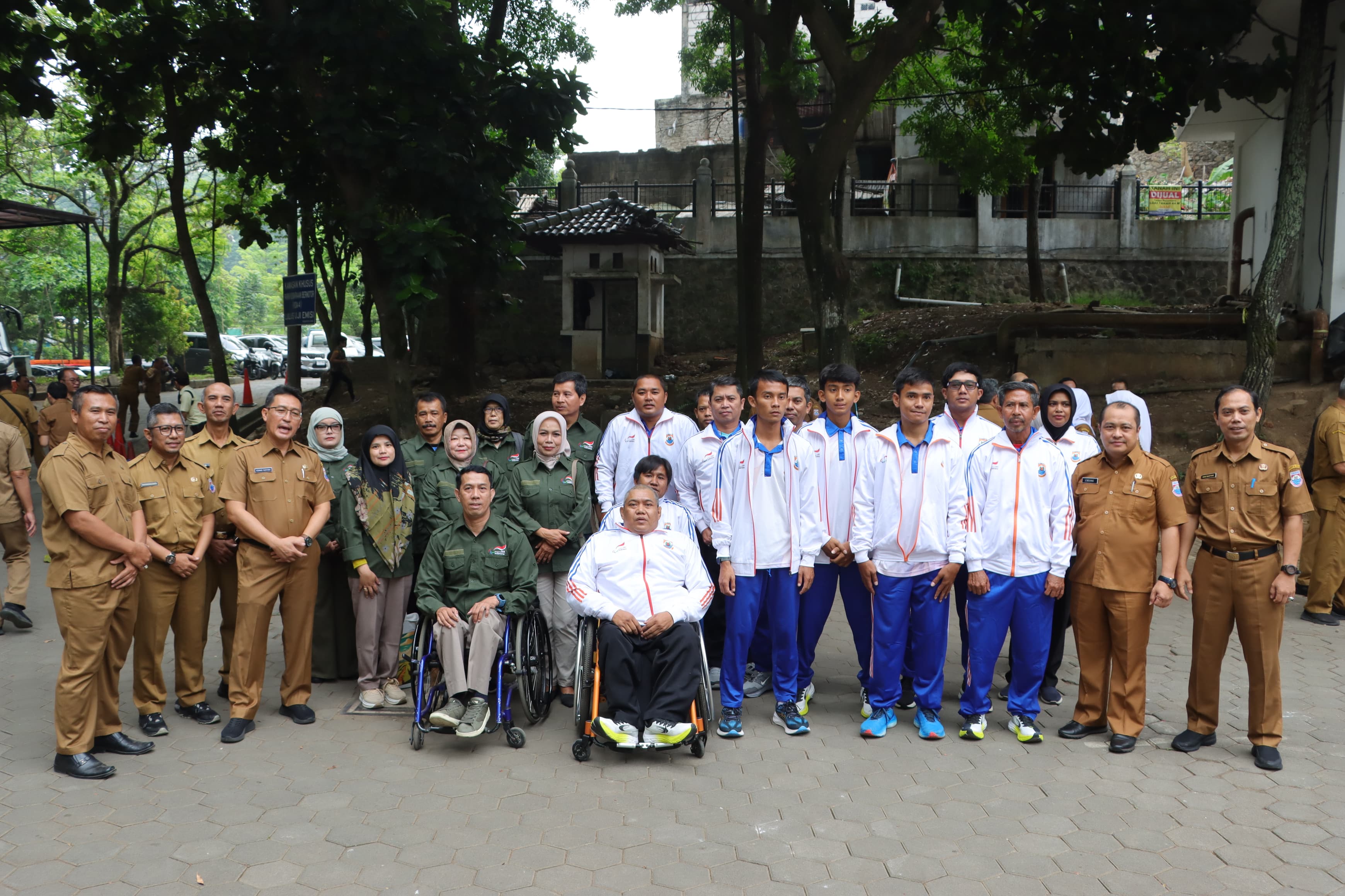 pemkot-cimahi-melepaskan-atlet-disabilitas-akan-berlaga-di-solo