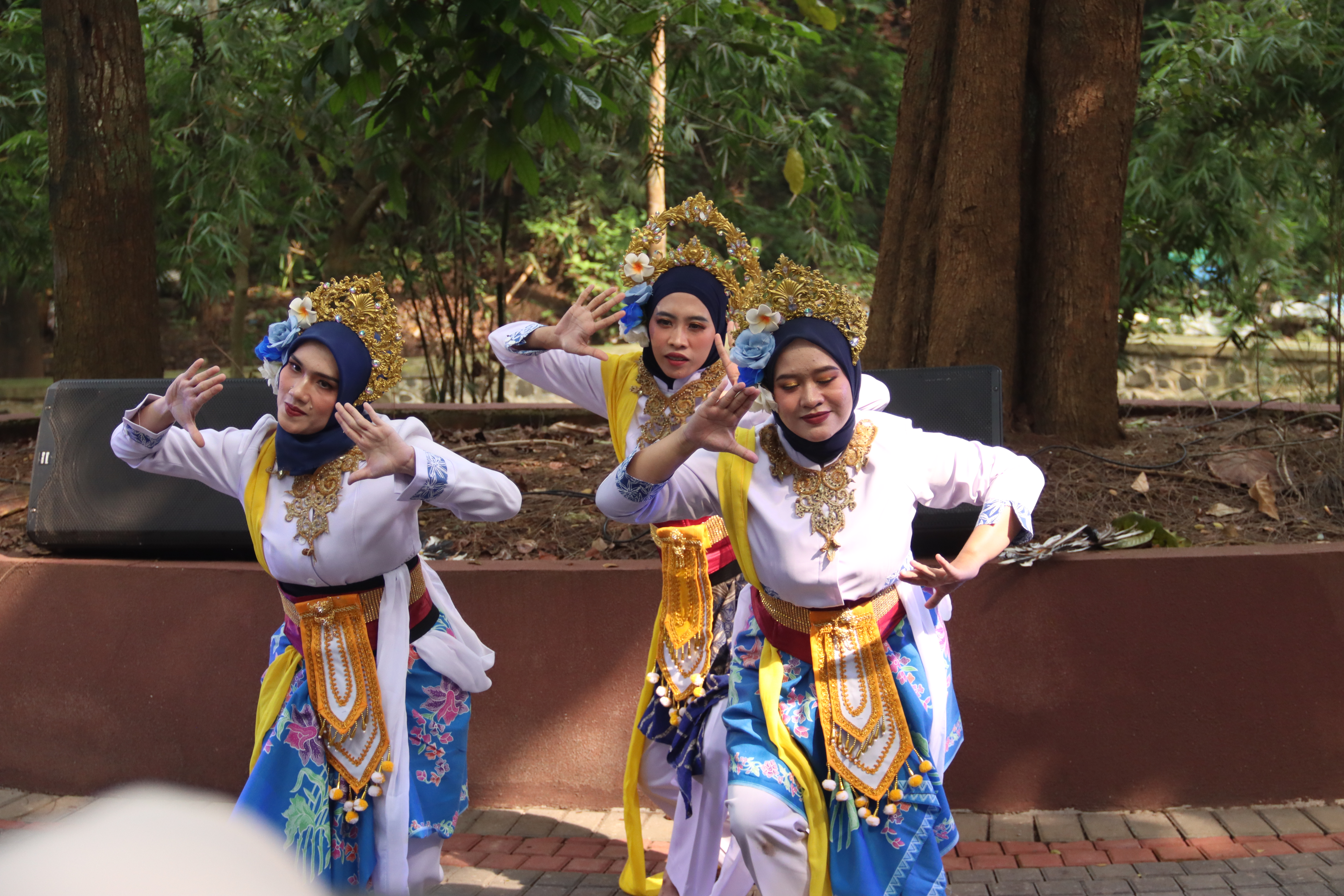 disbudparpora-kota-cimahi-semarakkan-hari-tari-internasional-2026-melalui-“bestieku-menari”