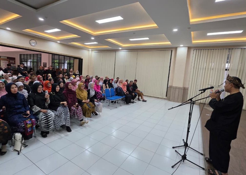 pemkot-cimahi-hadirkan-“morning-comedy”-dalam-peringatan-hari-pendidikan-nasional-2026